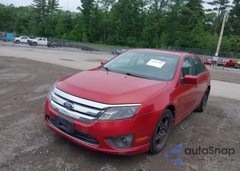 2010 Ford Fusion Se z USA, uszkodzony, nr VIN 3FAHP0HA4AR334048